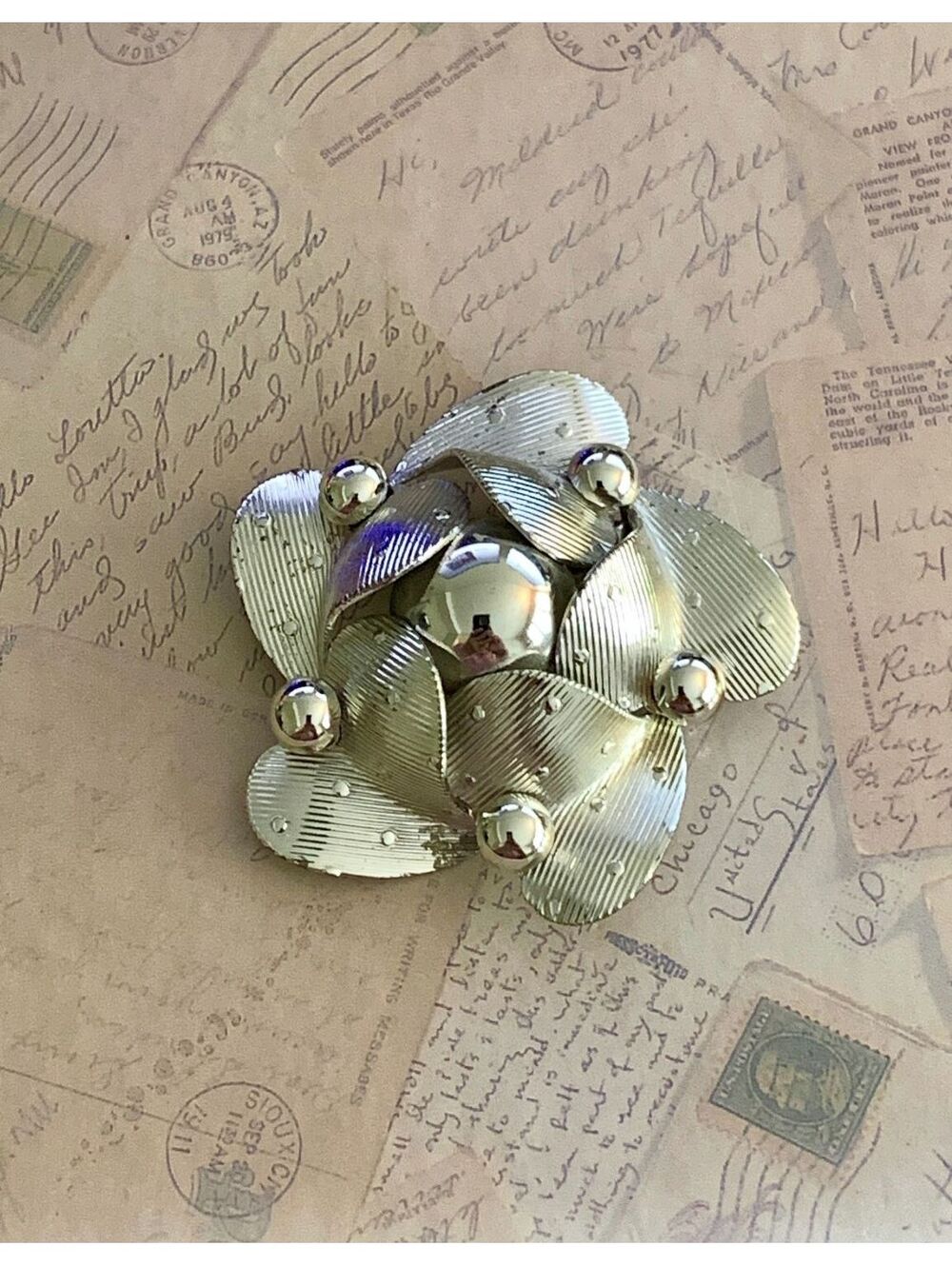 Vintage Shiny Silver Flower Brooch Pin with Elegant Petal Design